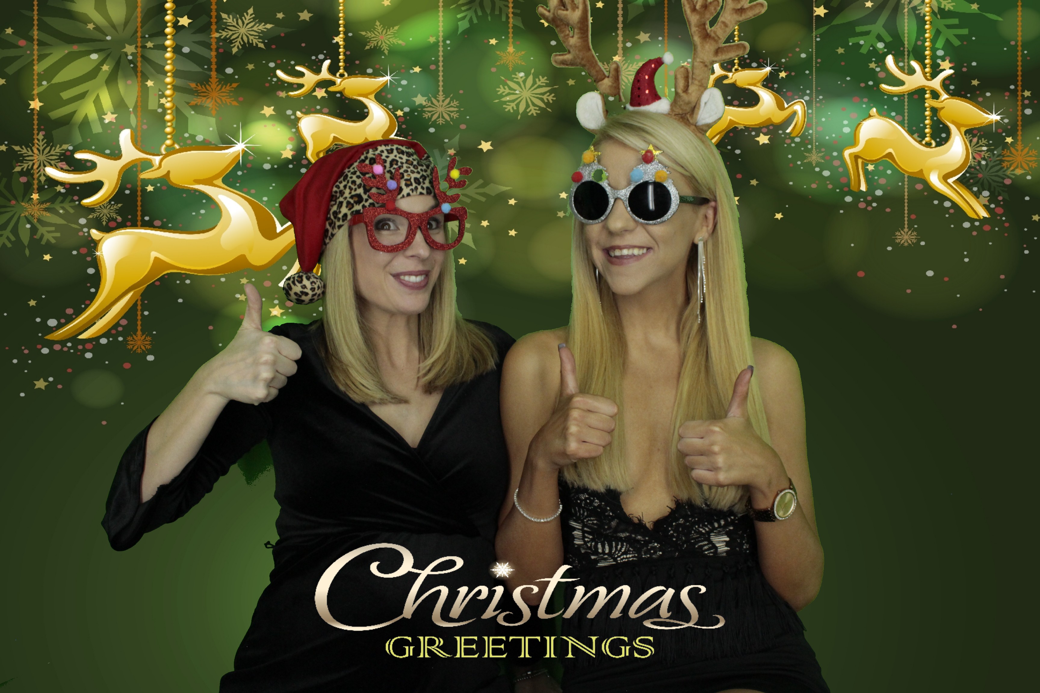 Silvermere Christmas Party | View more photos from the event at gallery.myphotoboothexperience.co.uk/u/MyPhotoBoothExperienceLtd/Silvermere-Christmas-Party-3